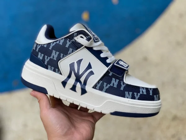 MLB sneakers mid-top bianche e nere MLB Chunky Liner Basic New York Yankees sneakers mid-top da uomo e da donna 3ASXCdn3n (c0002