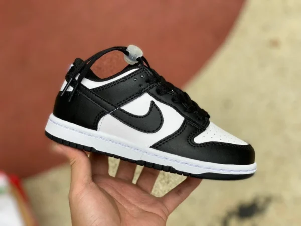 Dunk scarpe per bambini bianche e nere carino baby Nike Dunk Low "White/Black" sneakers retrò classiche panda bianco e nero CW1588-100