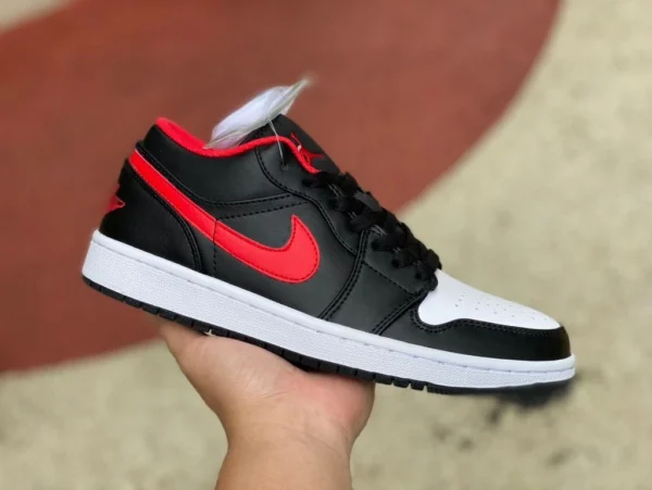 aj1 piccolo nero rosso basso Air Jordan 1 Low AJ1 piccolo nero rosso punta bassa scarpe da basket 553558-063