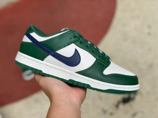 Dunk gancio bianco, verde e blu Nike Dunk Low Gorge Green sneakers basse casual bianche e verdi DD1503-300