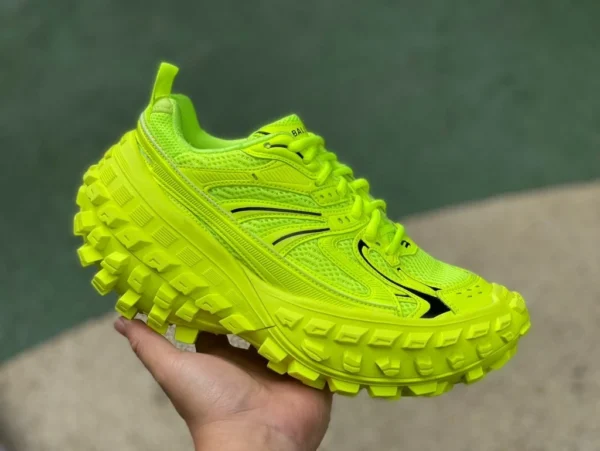 Scarpe per pneumatici Parigi versione verde fluorescente m Scarpe per pneumatici Balenciaga Defender scarpe retrò