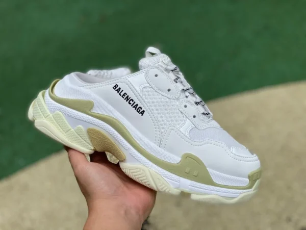 Balenciaga mezze ciabatte bianche Balenciaga Triple S in tessuto ricamo logo sandali moda da uomo grigi