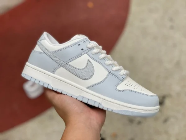 Dunk grigio e bianco in rilievo Nike DUNK LOW scarpe sportive estive nuove sneakers Nike hook low FJ4553