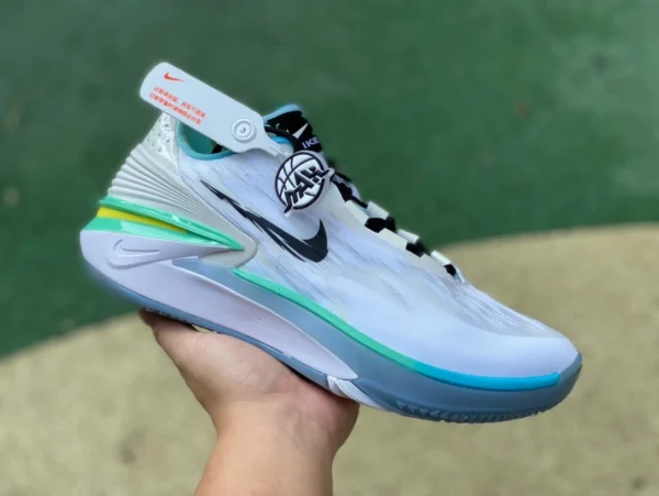 La versione originale pura GT20 bianca, verde e blu supporta l'attuale serie di combattimento Nike Air Zoom GT2 scarpe da basket reali con ammortizzazione bassa DJ6013103