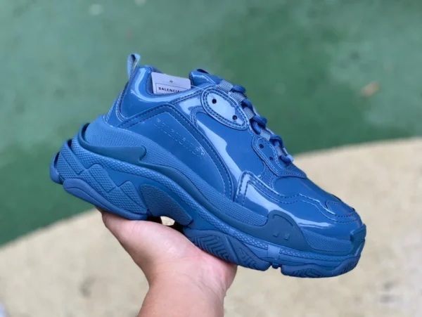 Balenciaga TPU verniciato a spruzzo blu adidas originali x Balenciaga Triple S scarpe basse con lacci per papà 734954W2