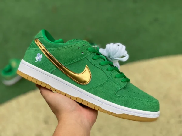 Dunk verde oro gancio s2 puro originale Nike scarpe da uomo e da donna Dunk Low quadrifoglio verde oro gancio sneakers basse BQ6817303