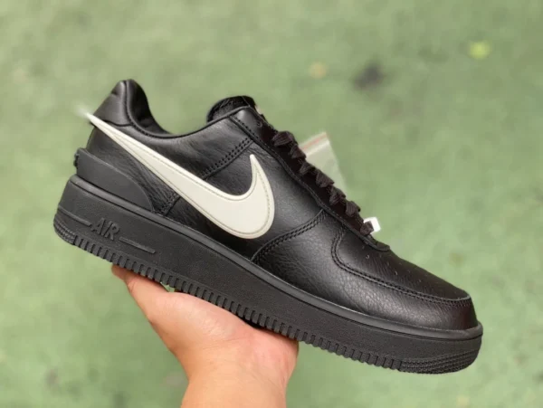 Air Force Nero AMBUSH Edizione Speciale LJR Prodotto Materiale Originale Nike Air Force 1 AF1 AMBUSH Giunto DV3464-001