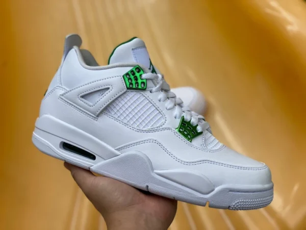 aj4 canale in metallo bianco verde versione originale Air Jordan 4 AJ4 coppia di scarpe da basket con fibbia in metallo bianco verde CT8527-113