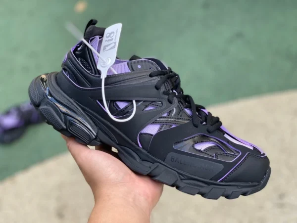 Balenciaga 3.0 nere e viola Balenciaga Triple S scarpe da papà Balenciaga