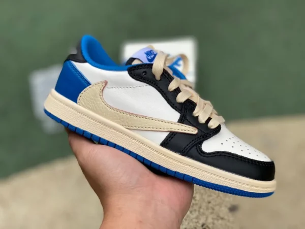 aj1 barb low-top lightning scarpe per bambini carino baby Travis Scott x Air Jordan 1 Low OG lightning nero e bianco blu Hiroshi Fujiwara DM7866-140