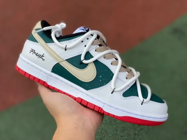 Dunk cinturino bianco e verde Nike Dunk Low sneakers basse FD9762-061