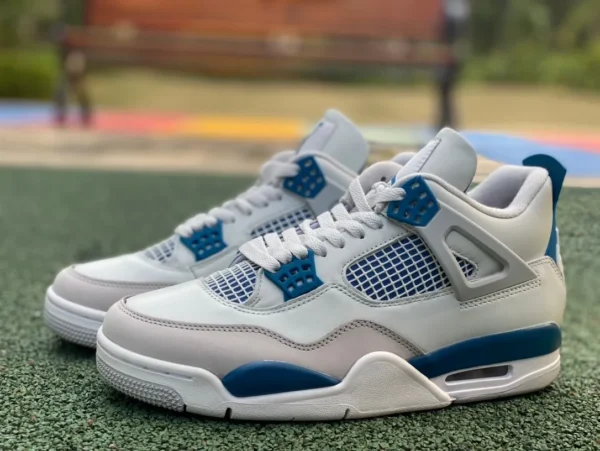 aj4 bianco blu cp puro originale A Jordan Air Jordan 4 "Military Blue" 2024 bianco blu replica FV