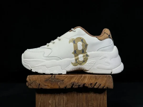 MLB scarpe da papà bianco marrone MLB BigBall Chunky scarpe da papà beige 3ASHCDM2N (C0001)