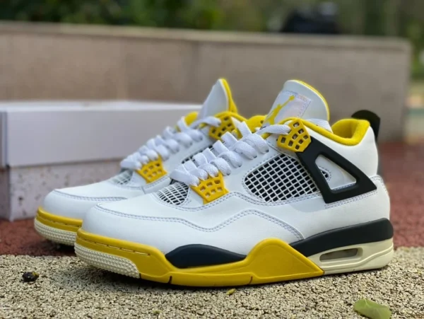 aj4 bianco nero giallo Air jordan 4 bianco nero giallo AQ9129-101