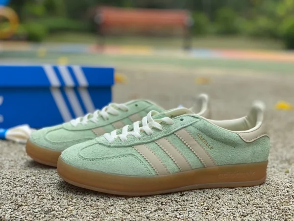 Adidas Verde Adidas Originals Gazelle Verde Scarpe sportive casual basse da uomo e da donna IE2948