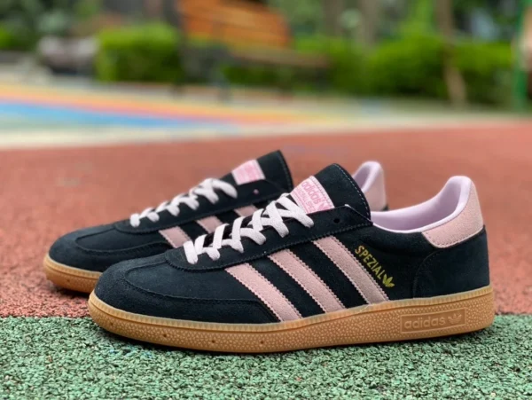 Adidas polvere nera ADIDAS trifoglio HANDBALL SPEZIAL nero polvere scarpe da ginnastica casual retrò basse da uomo e da donna IE5897