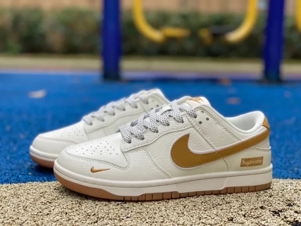 Dunk sup bianco sporco marrone Nike Dunk Low x suprema XH0923-339