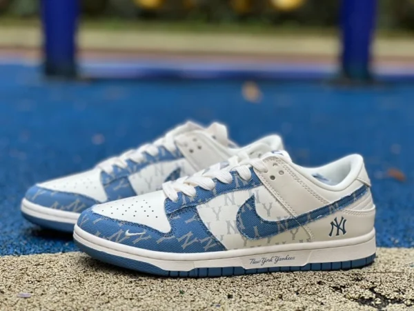 Dunk joint MLB bianche e blu Nike Dunk x MLB New York Yankees DQ1098-348