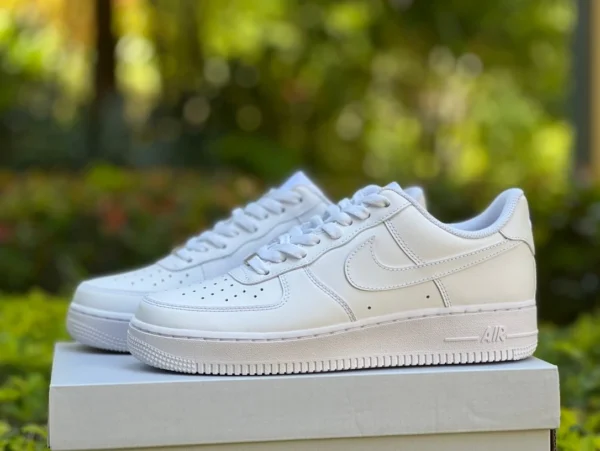 Air Force AF1 bianco puro puro originale Nike Air Force1 AF1 Air Force One scarpe da ginnastica casual basse CW2288-111