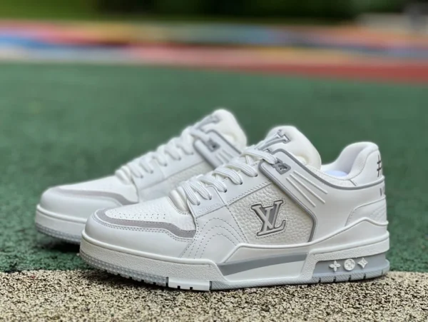 LV3.0 bianche e grigie LoUIS VUITTON Pacific Coast sneakers basse stringate con punta tonda, lo stesso bianco e grigio