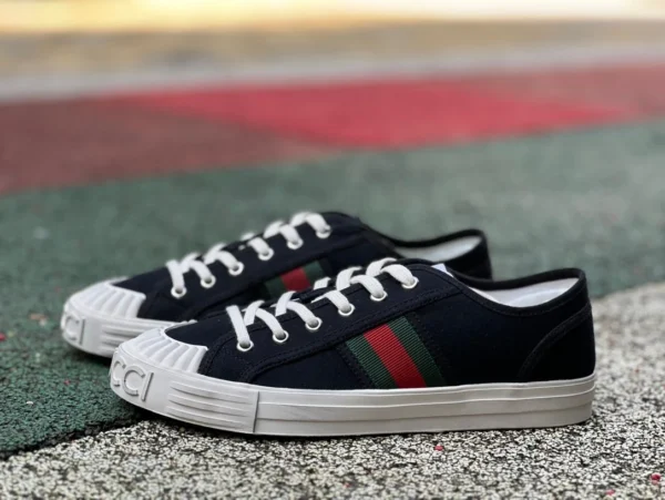 Scarpe in tela Gucci nere e rosse GUCC Sneakers basse stringate in cotone con punta tonda